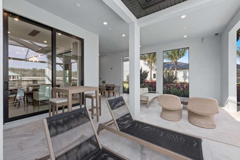 Brixton covered lanai